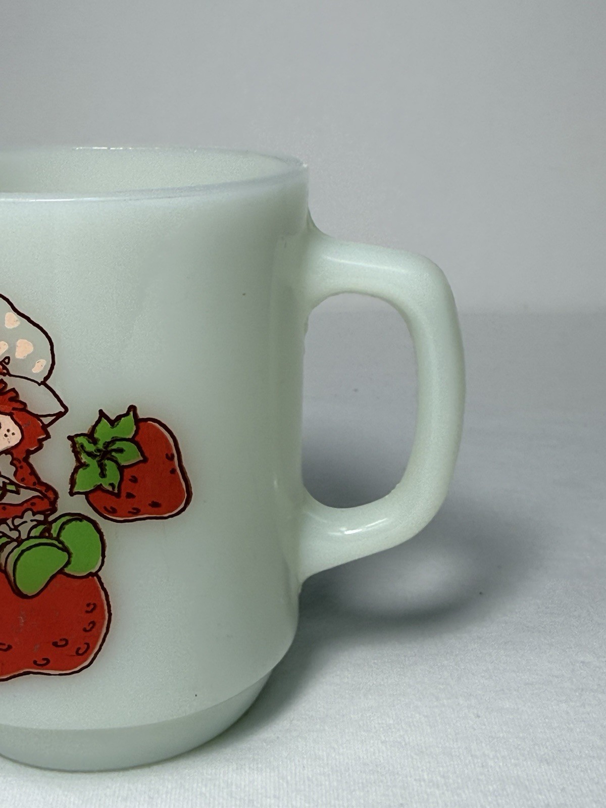 Vintage 1980 Strawberry Shortcake Milk Glass Mug Fire-King Anchor Hocking EUC