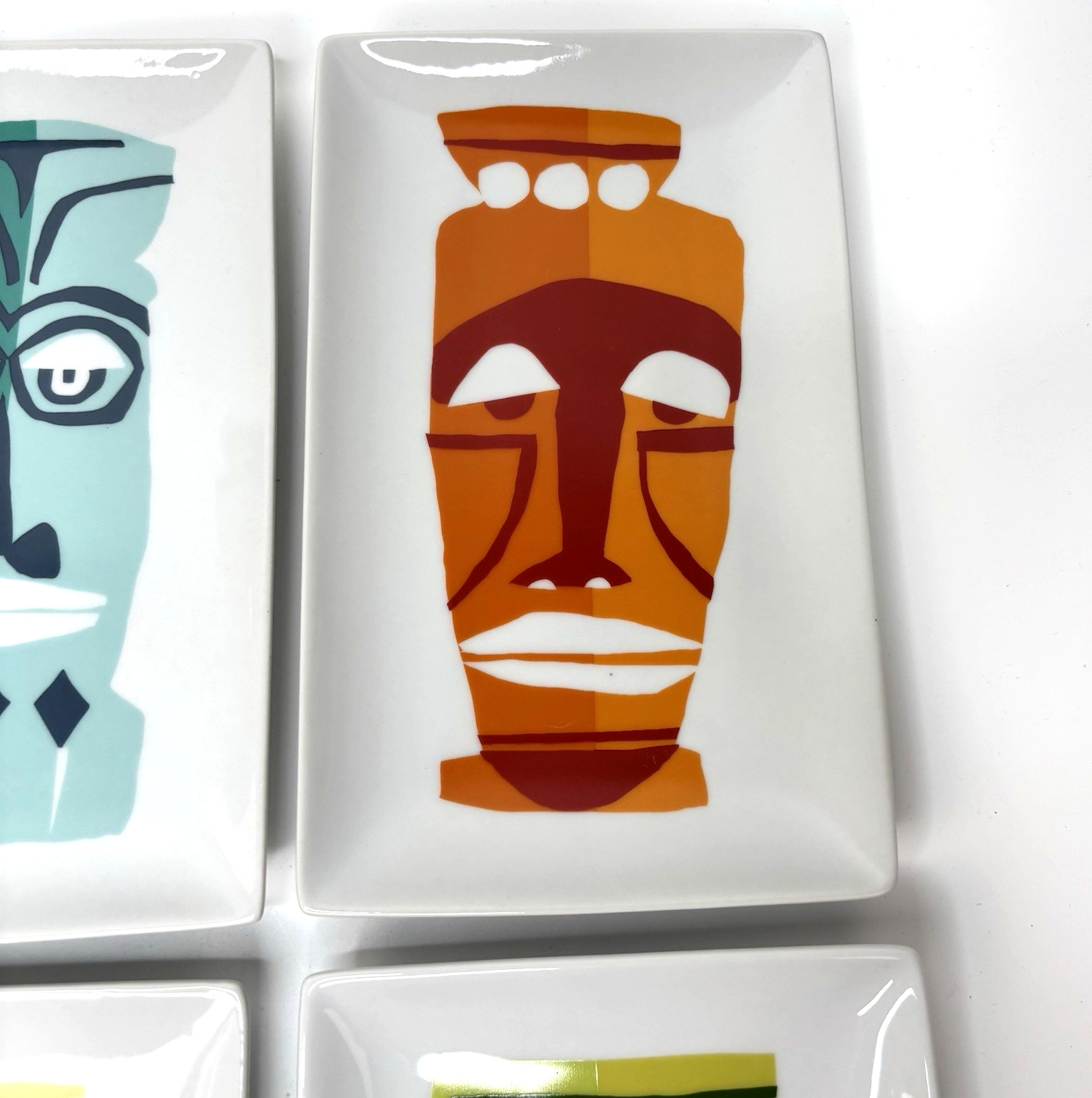 (4) Crate & Barrel Luau Totem Tiki Party Appetizer Plates Tray – Jane Dixon 2016