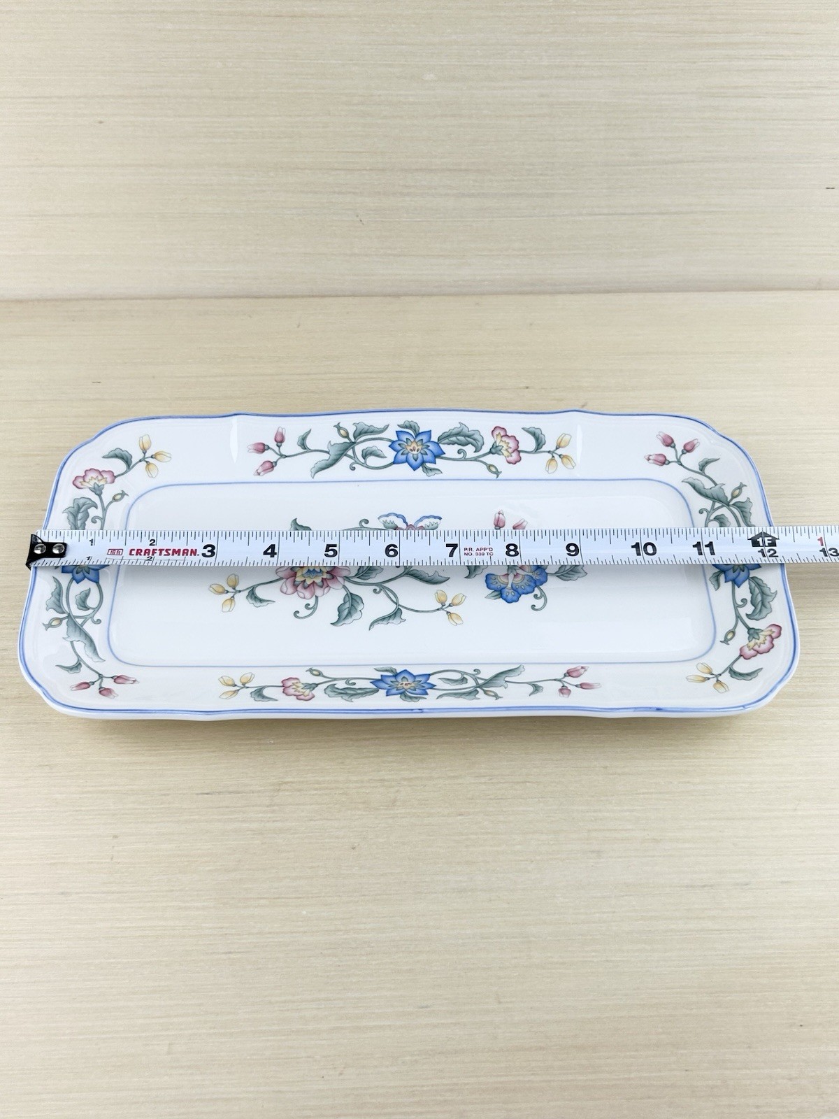 Villeroy & Boch Delia Sandwich Tray Vitro Porcelain 12 3/8 in X 6 3/8