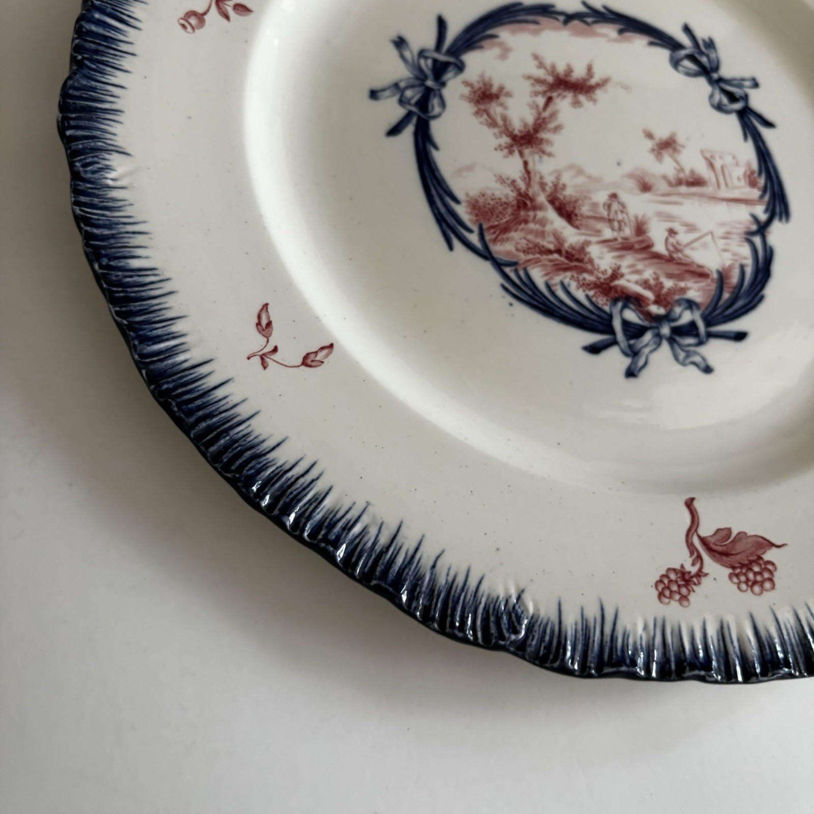 Wedgwood Penthievre Etruria England Blue Feather Edge Pink Scene Dinner Plate