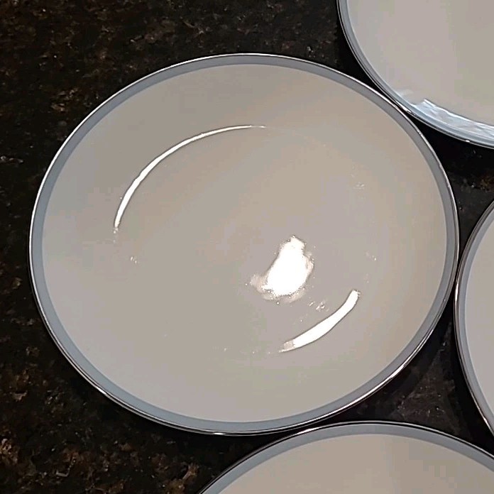 SET (8) Noritake China BLUETONE 8 1/8″ Salad Plates 6379 Japan. Blue, Platinum