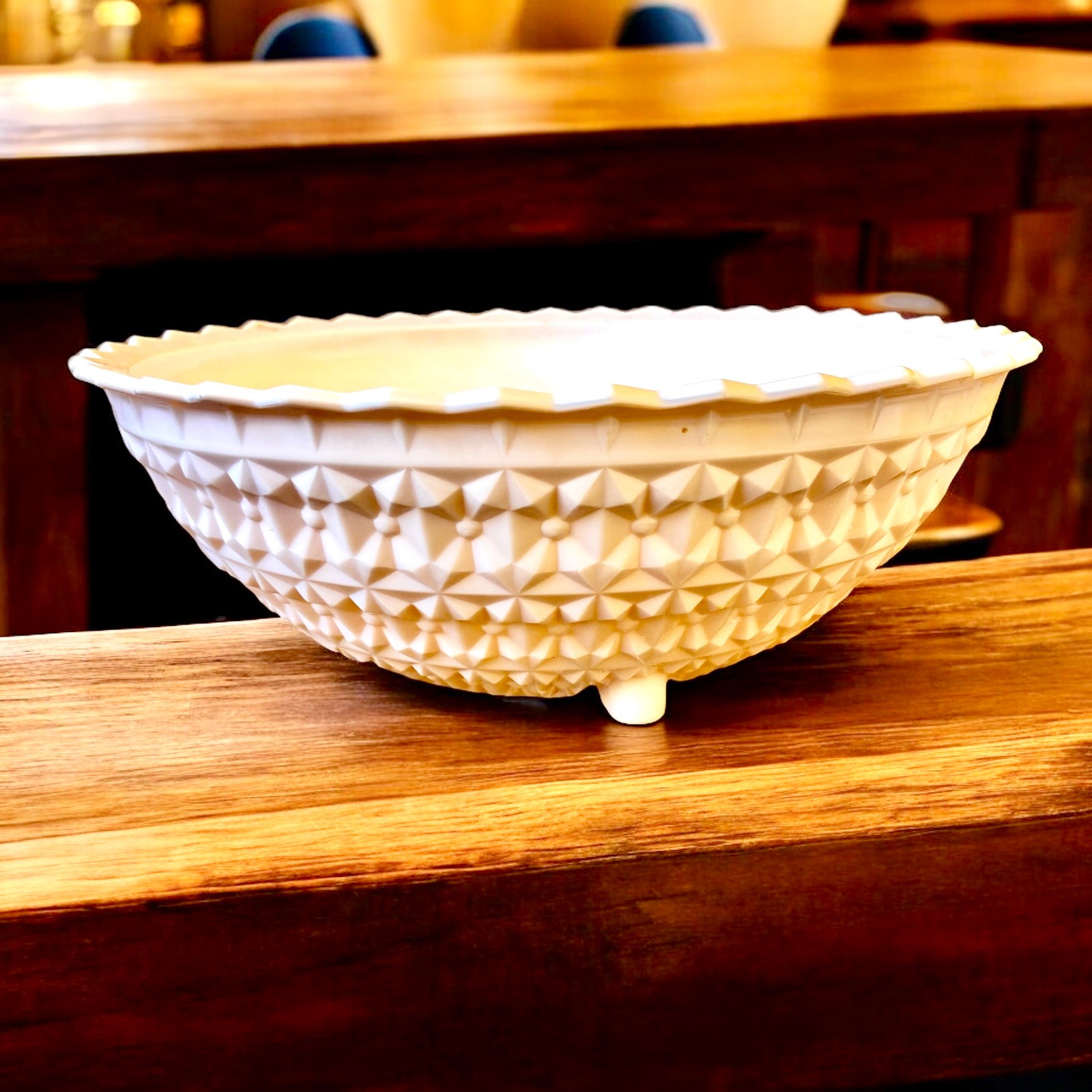 Vintage 50’s Pink Milk Glass Bowl Footed Jeannette Buttons & Bows Pattern Large
