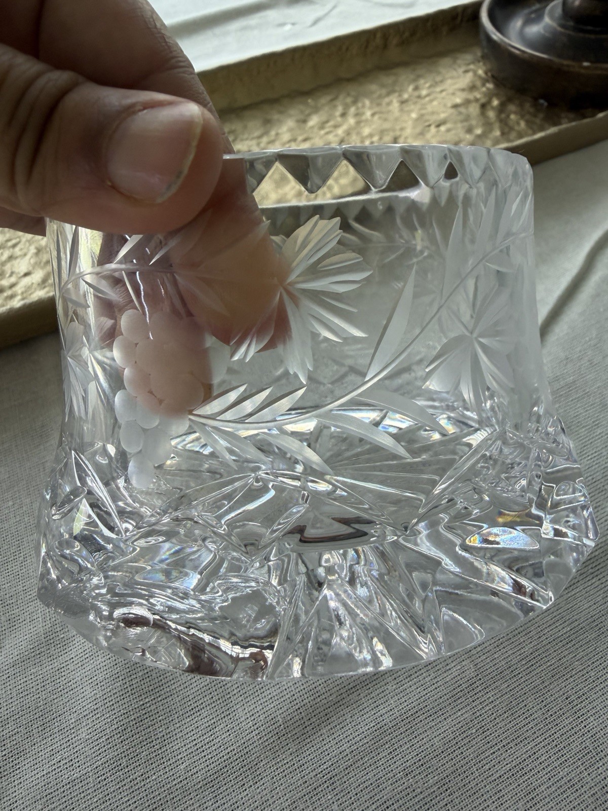 Clear Cut Crystal Glass Starburst Pattern Wine Bottle holder, crystal
