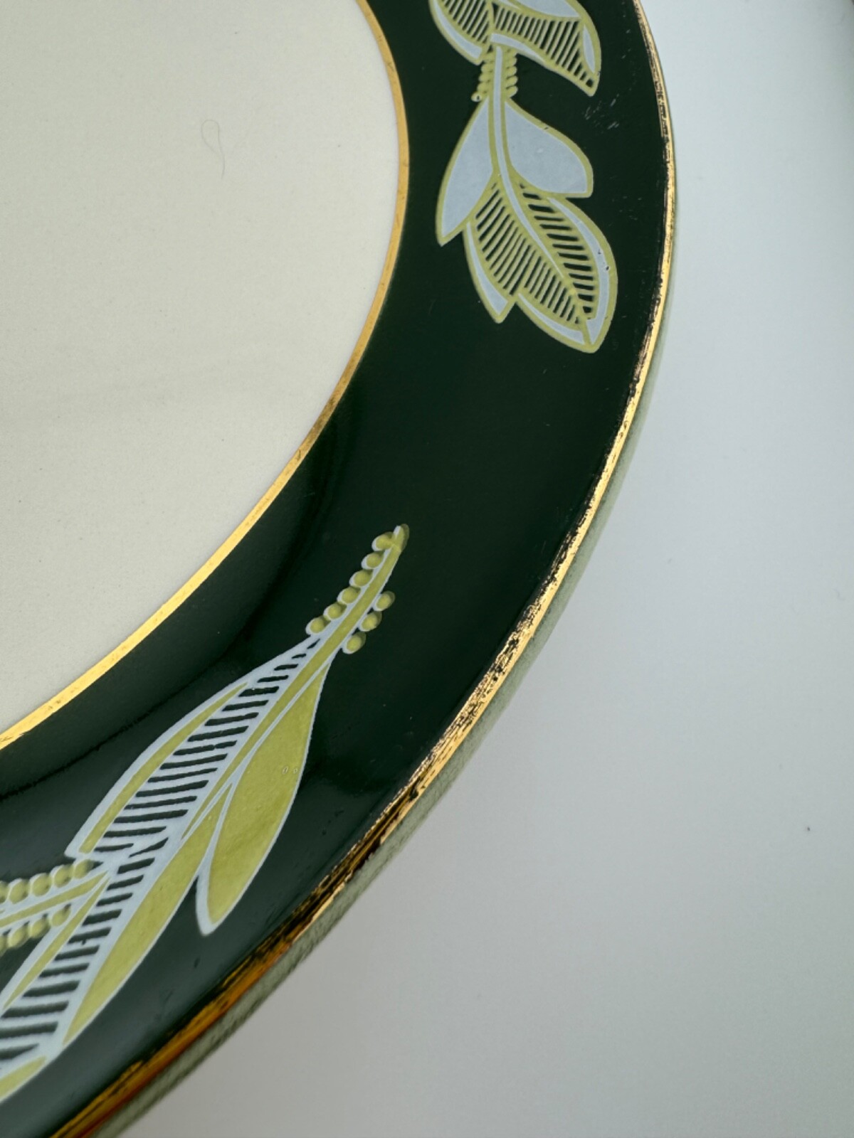 Coronet by Salem 23k Gold trim Platter Plate Green Leaf 53u