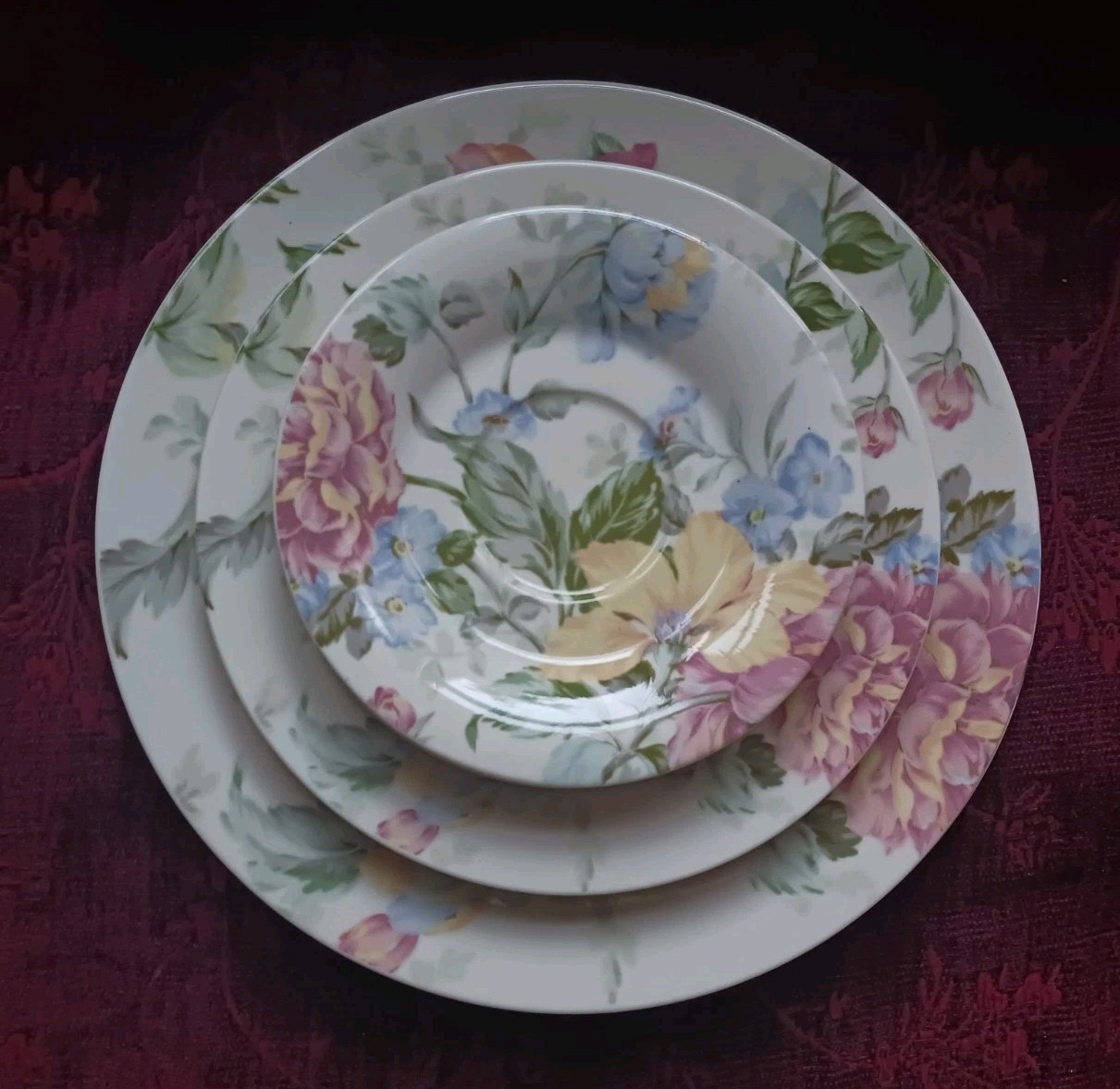 Oscar De La Renta English Tapestry 6Pc Lot – Dinner, Salad Plates, Saucers – NEW