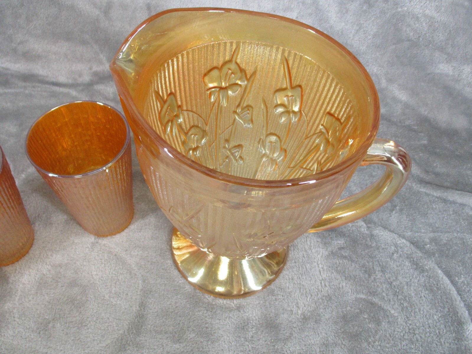 Jeannette Carnival Glass Pitcher And Tree Bark Tumblers Set Marigold Iridescent