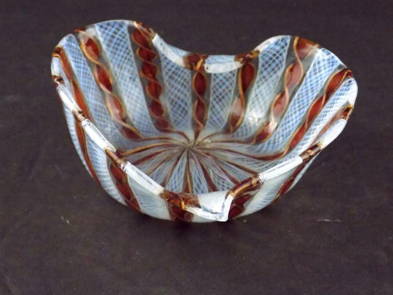 Avventurina Technique Art Glass Lipped Trinket Dish White Lattice Work