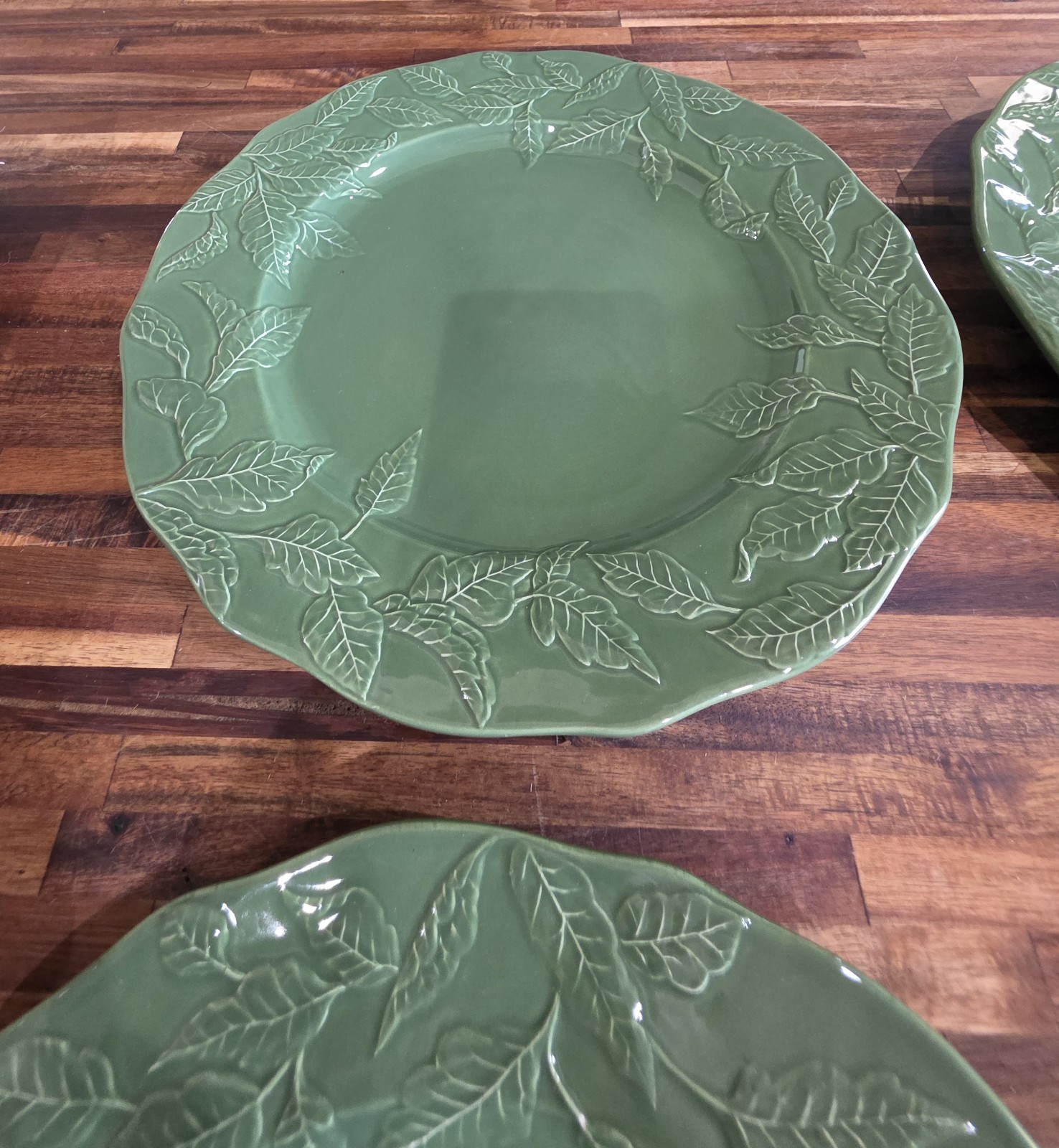 4 Green Leaf Majolica Charger Plates Italy Ceramic Italian 1997 Summer Arbor