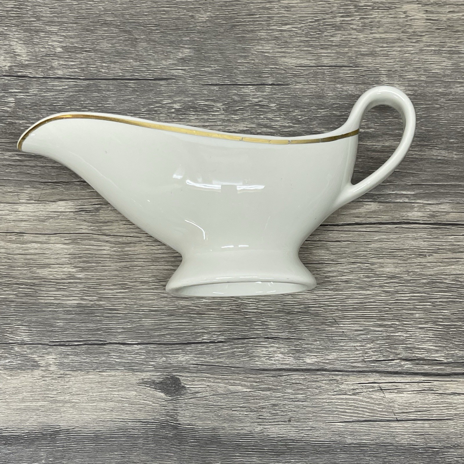 Vtg Mayer China Ivory Gravy Boat Gold Trim Beaver Falls PA #479 Restaurant Ware