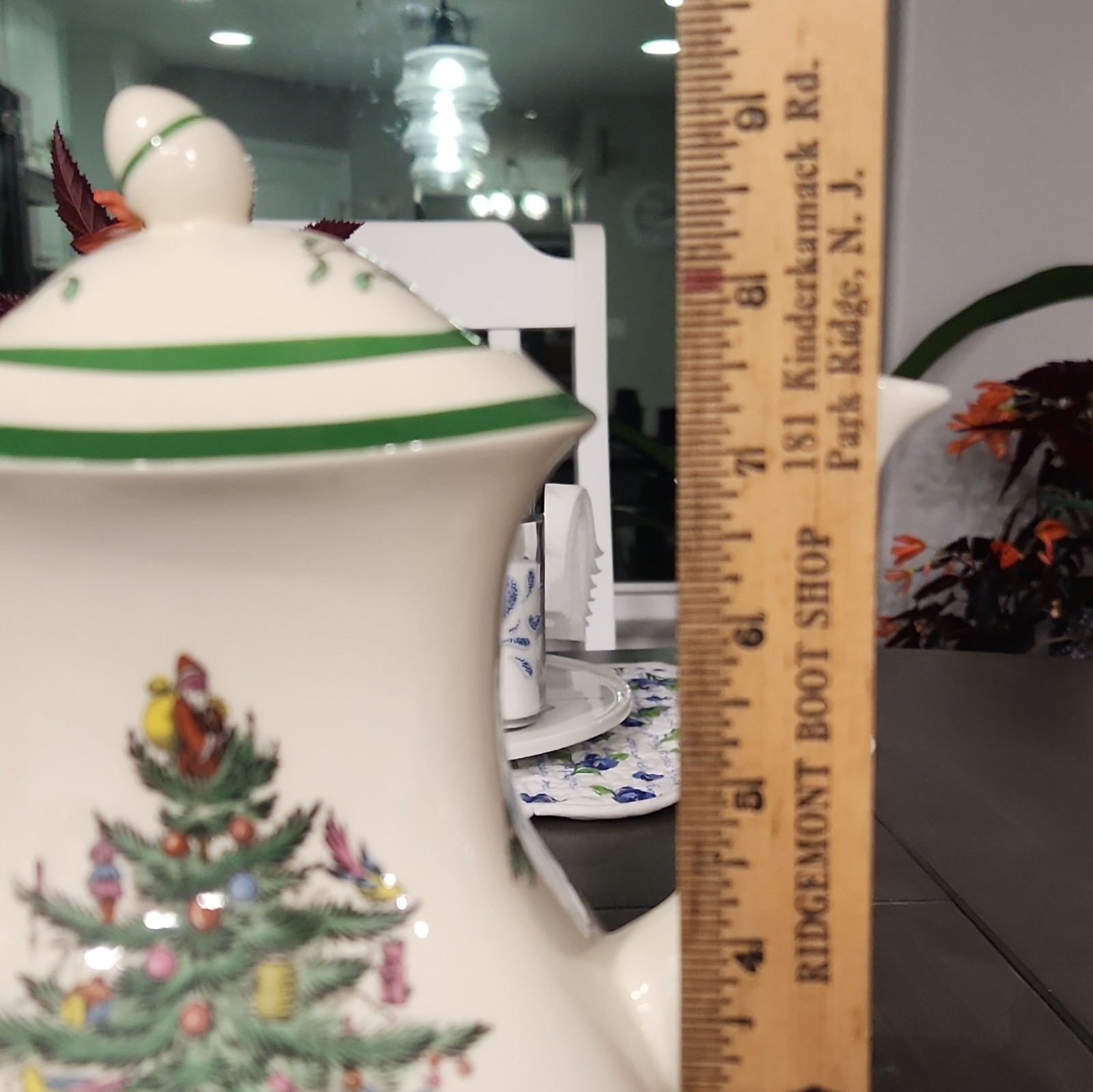 Spode Christmas Tree Coffee Pot w/ Lid 20 oz/5 Cup S3324-L England Ceramic 1987