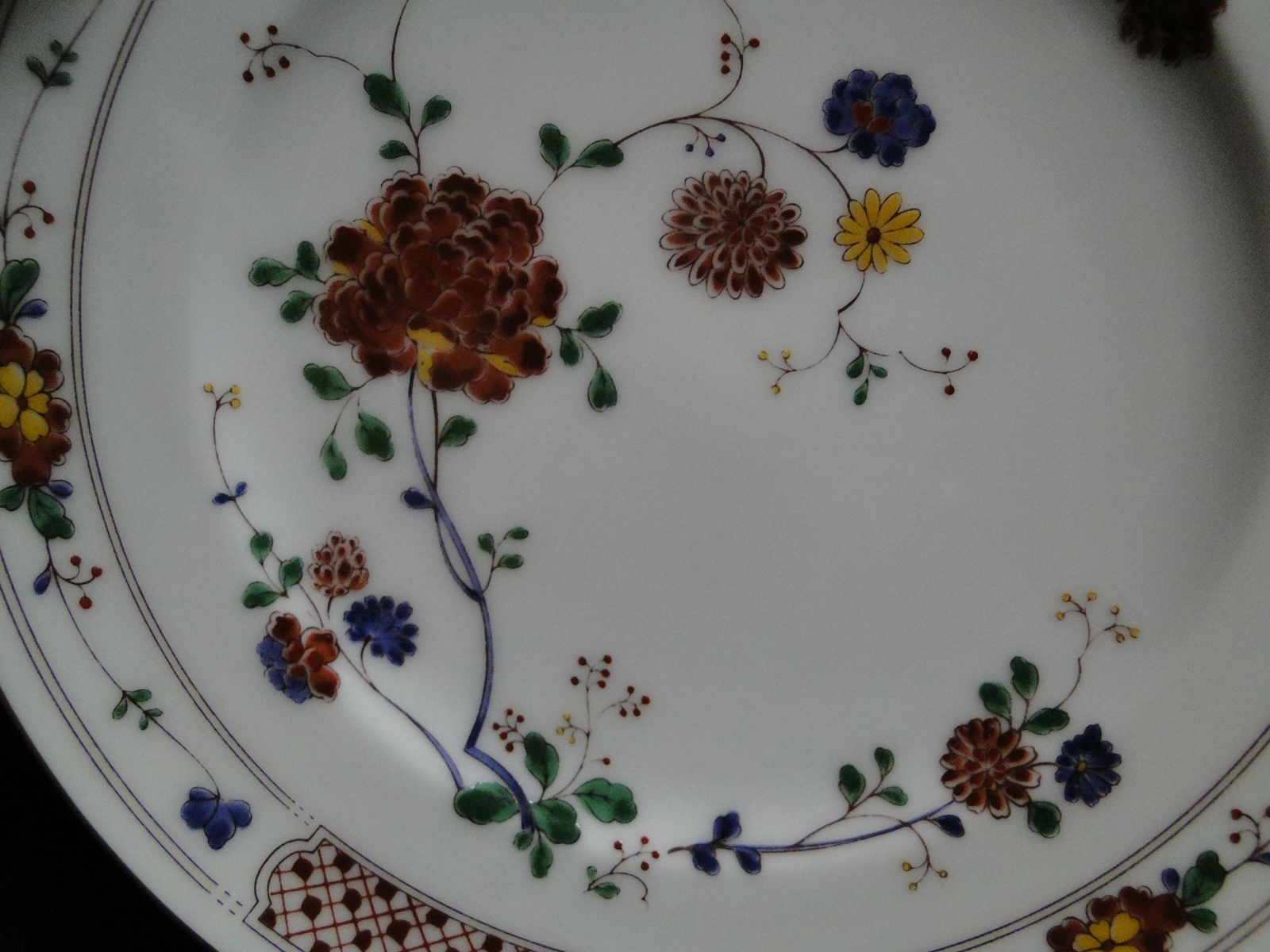Noritake Nanking, 2860, Rust Flowers: Bread Plate (s), 6 3/8″