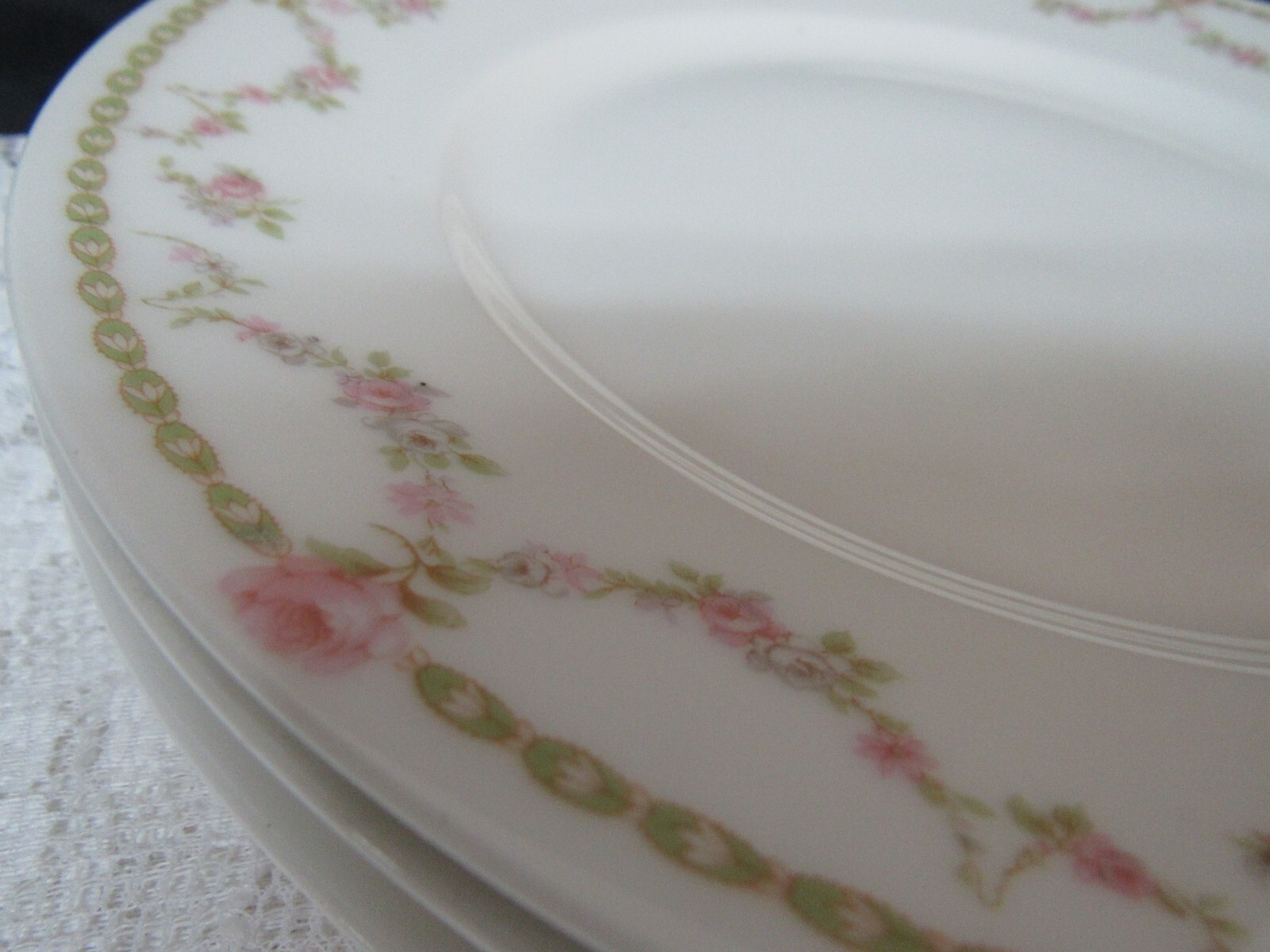 Vintage Theodore Haviland Limoges France Rose Garland Swag 9.5″- 3 Dinner Plates