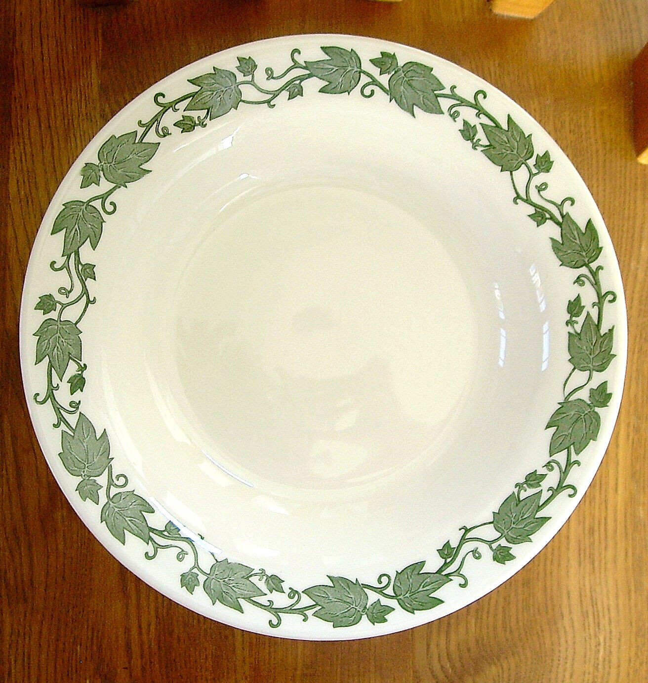 VINTAGE 50’s ROYAL CHINA UNDERGLAZE ENGLISH IVY 8″ RIMMED SOUP BOWLS – SET OF 12