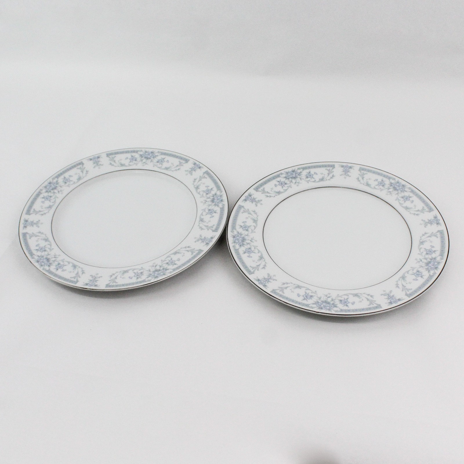 Set Of 2 Vintage Sheffield Blue Whisper 10.25” Dinner Plates Japan 1985