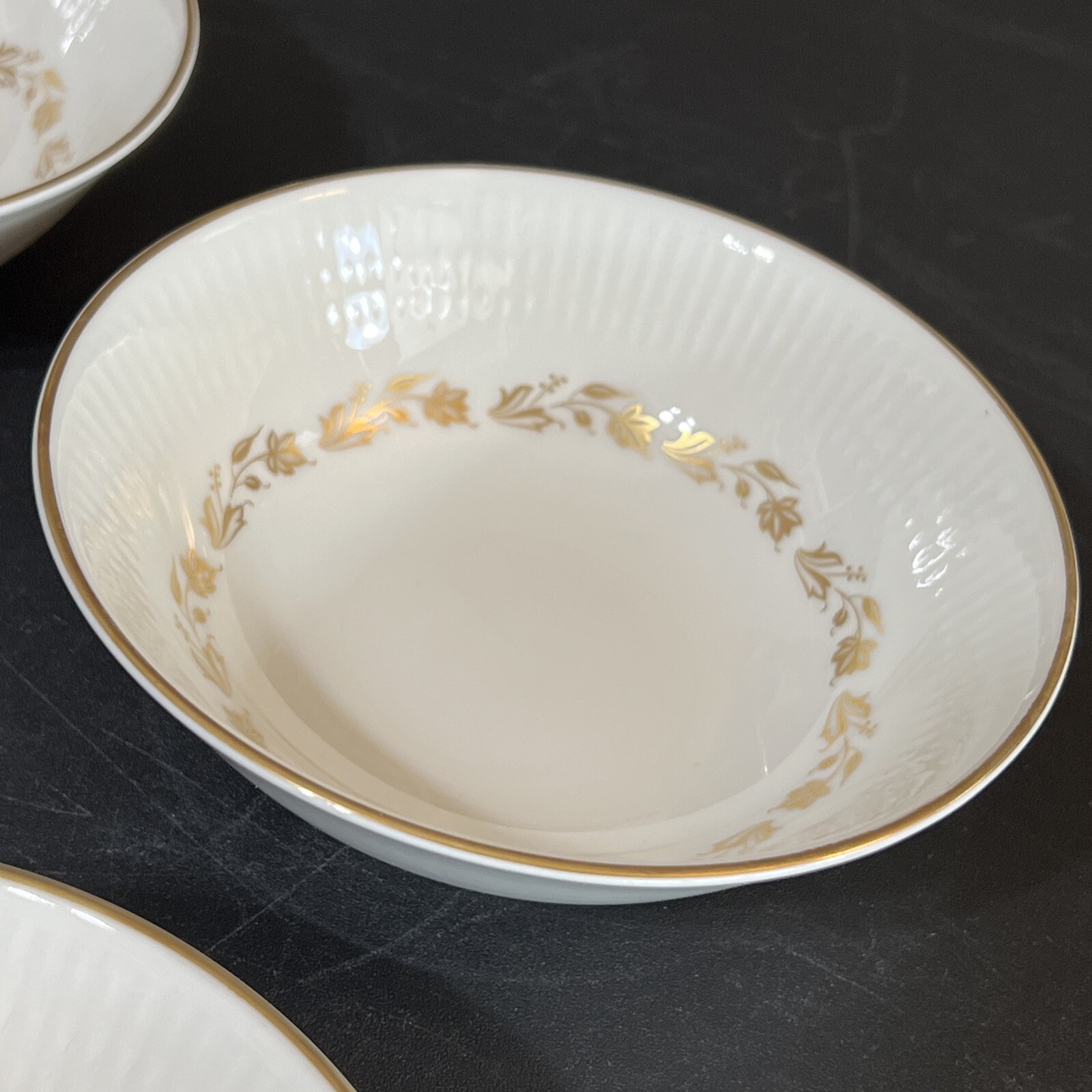 4 Royal Doulton 5″ 5-1/4” Dessert/Berry Bowl – Soup “Fairfax” TC 1006