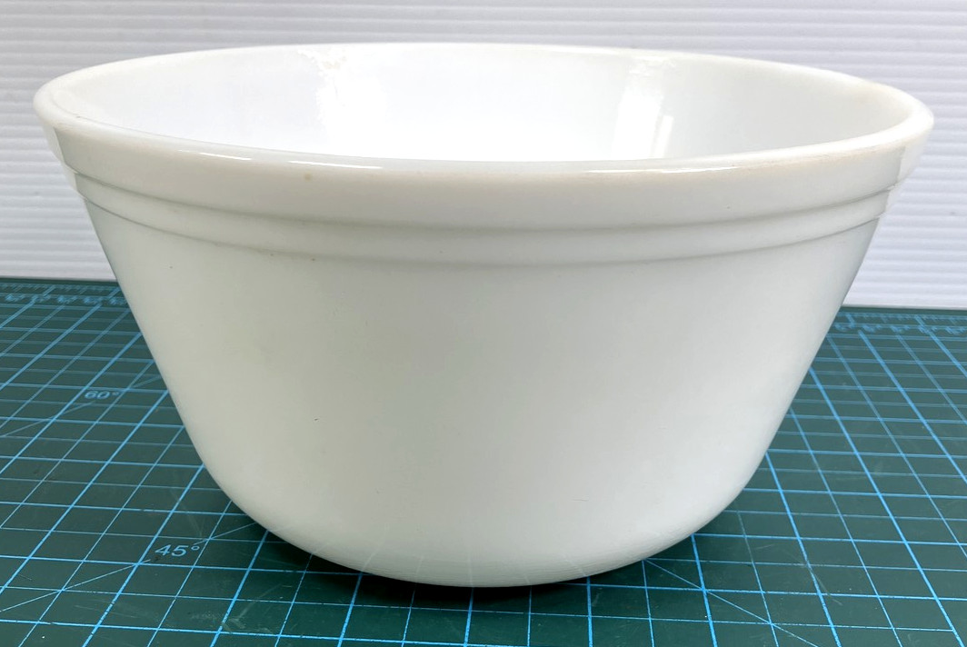 Vintage Fire King Oven Ware milk White Large Mixing Bowl 9” in Diameter glass