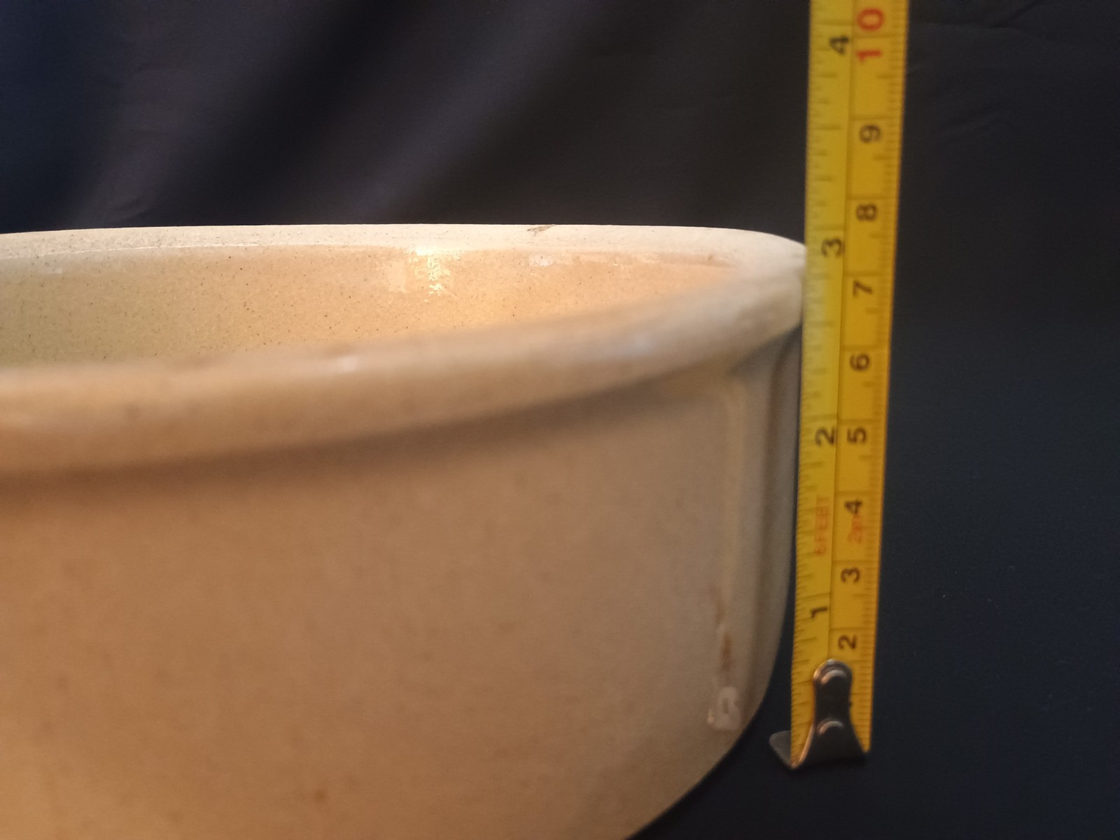 Dogbowl ROBINSON RANSBOTTOM POTTERY Roseville 7.75” Stoneware VTG