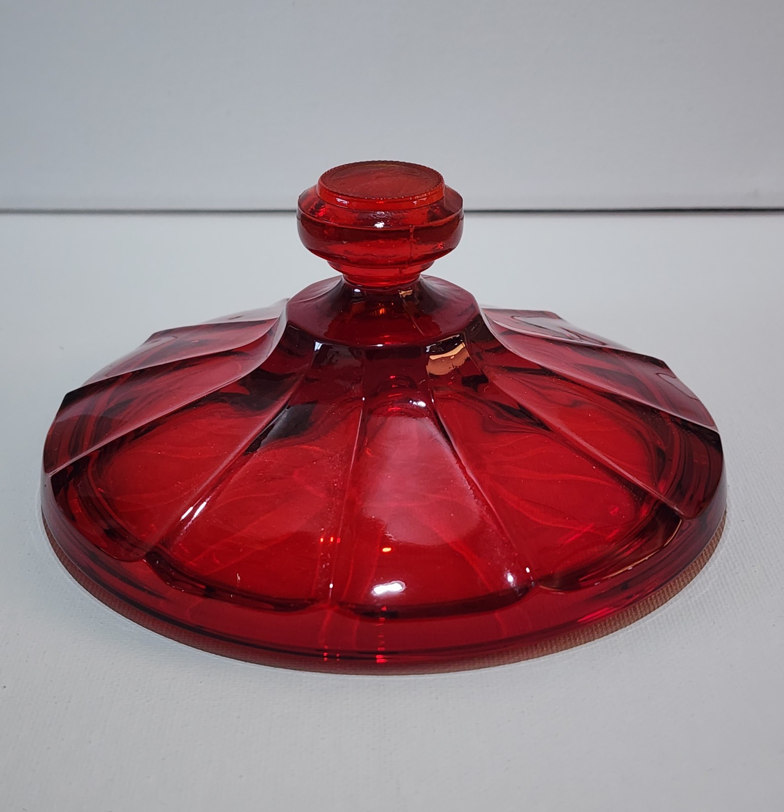 Vtg.Fostoria Coin Glass Ruby Red Covered Candy Dish w/Liberty Emblems 6.5Wx4.25H