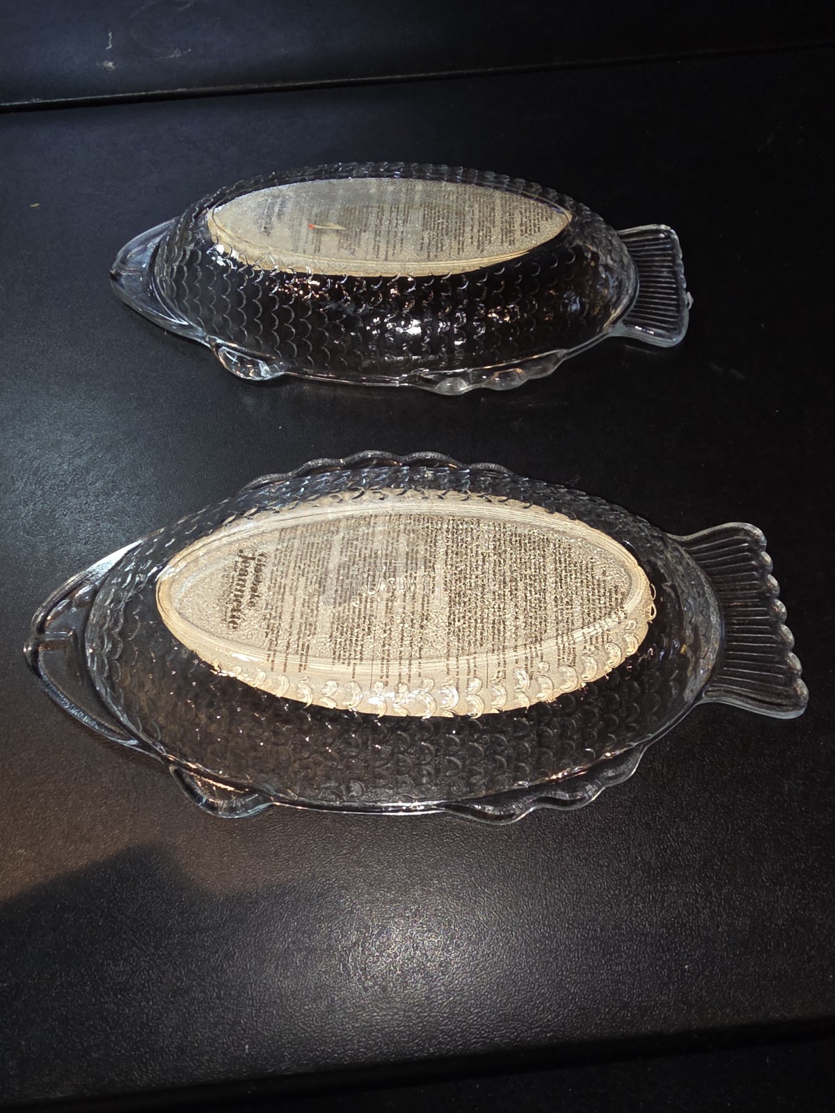 Set Of 2 Glasbake J2145 Fish Dish Shape dinner plates 9.5″ clear glass Jeannette