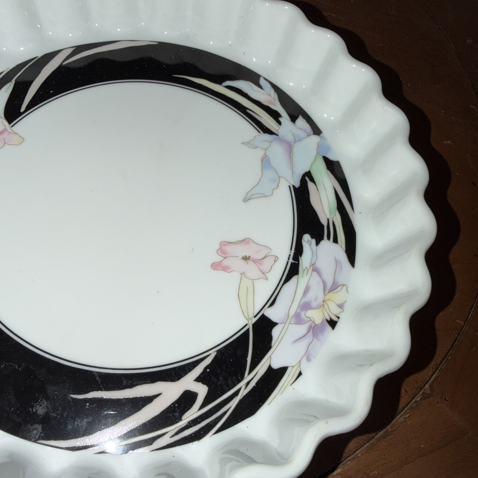 Vintage Mikasa Ultra Ceram Bake & Serve Charisma Black Fluted 8 “ Tart Dish
