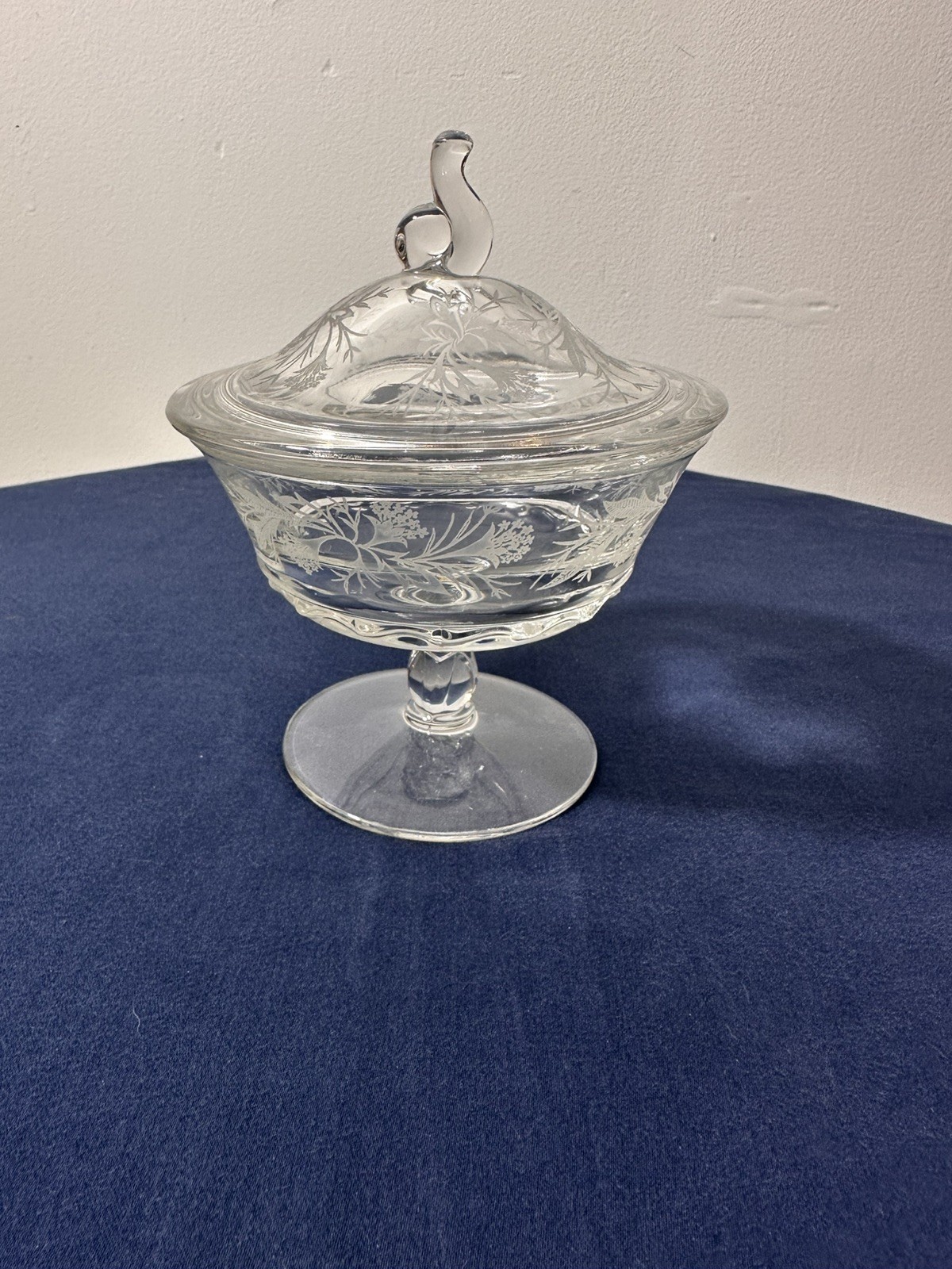 Vintage Fostoria Etched Heather Footed Candy Dish With Lid 6”