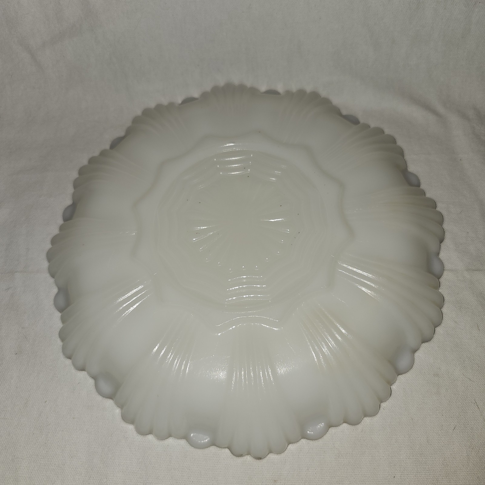 Vintage Anchor Hocking Milk Glass Deviled Egg Plate w/Gold Trim/Edging Flawed