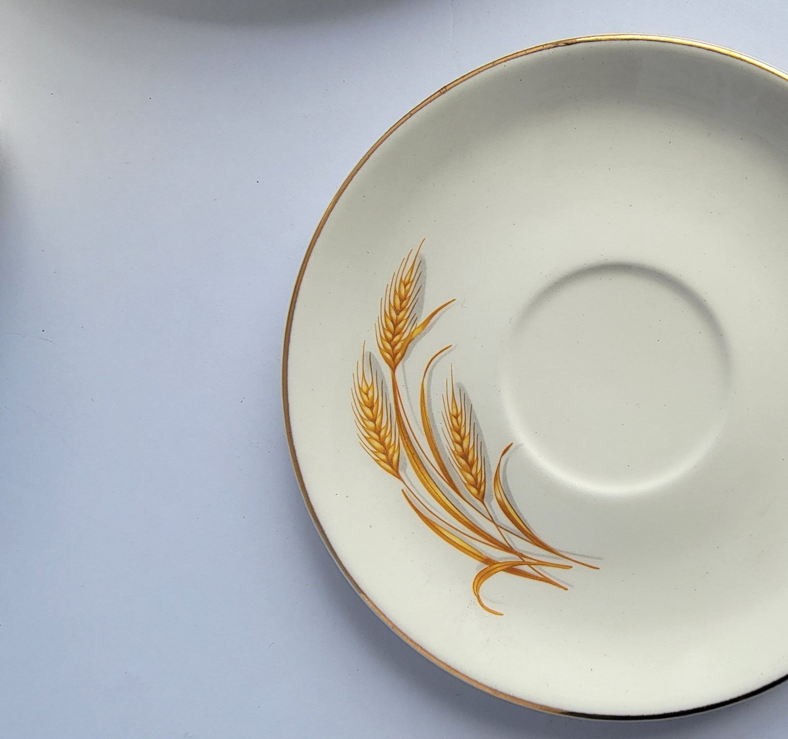 Vintage Golden Wheat 22K Gold Oven Proof Dinnerware Set