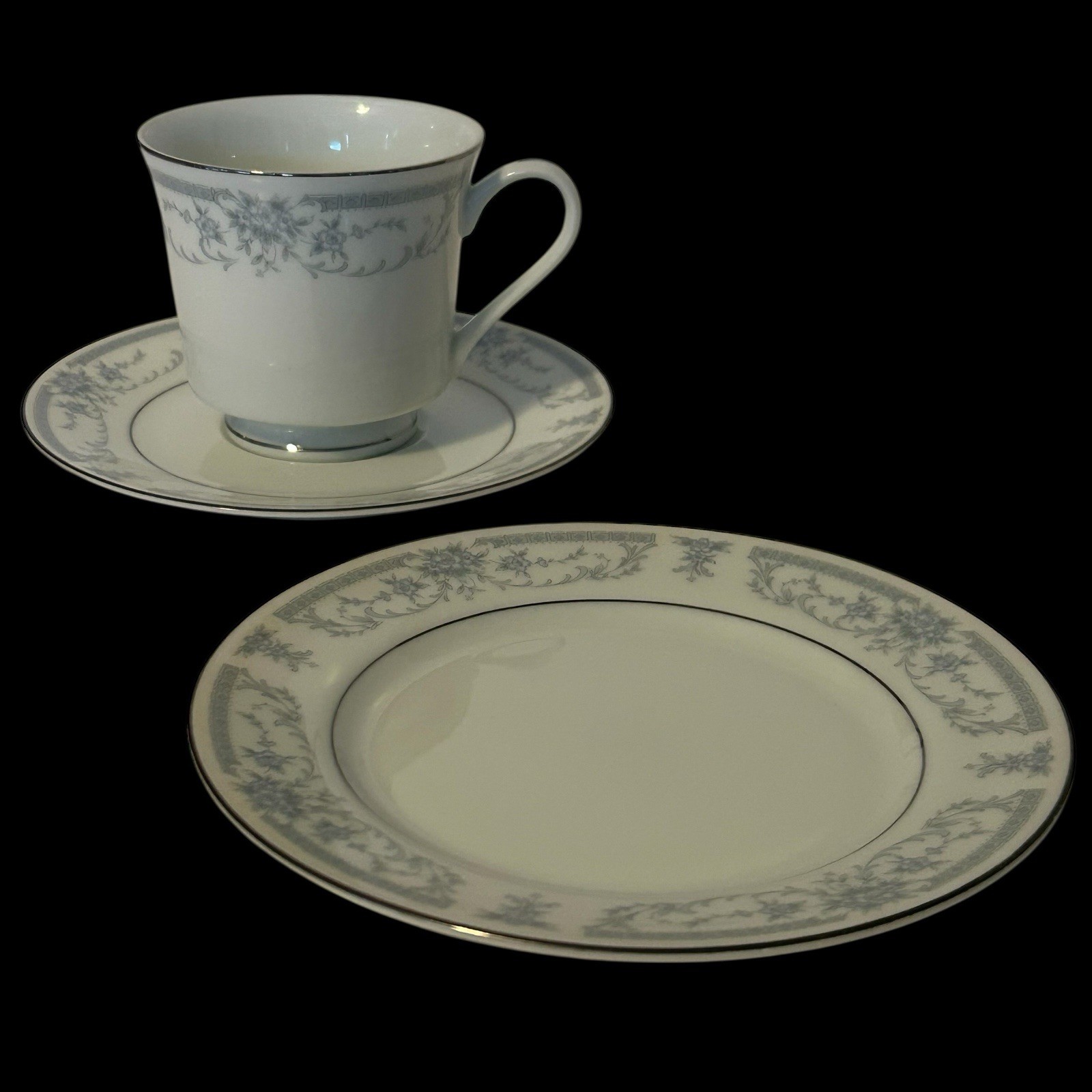 Vintage 1985 Sheffield Blue Whisper Porcelain Cup Saucer And Dessert Plate Japan