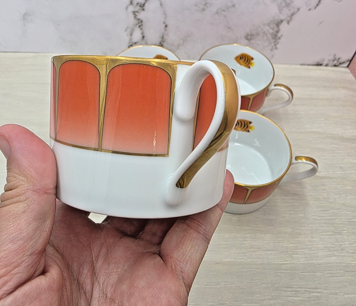 Lynn Chase Coral Seas, Set of 4 Tea Coffee Cups w Flat Bottoms, 24kt Gold Trim