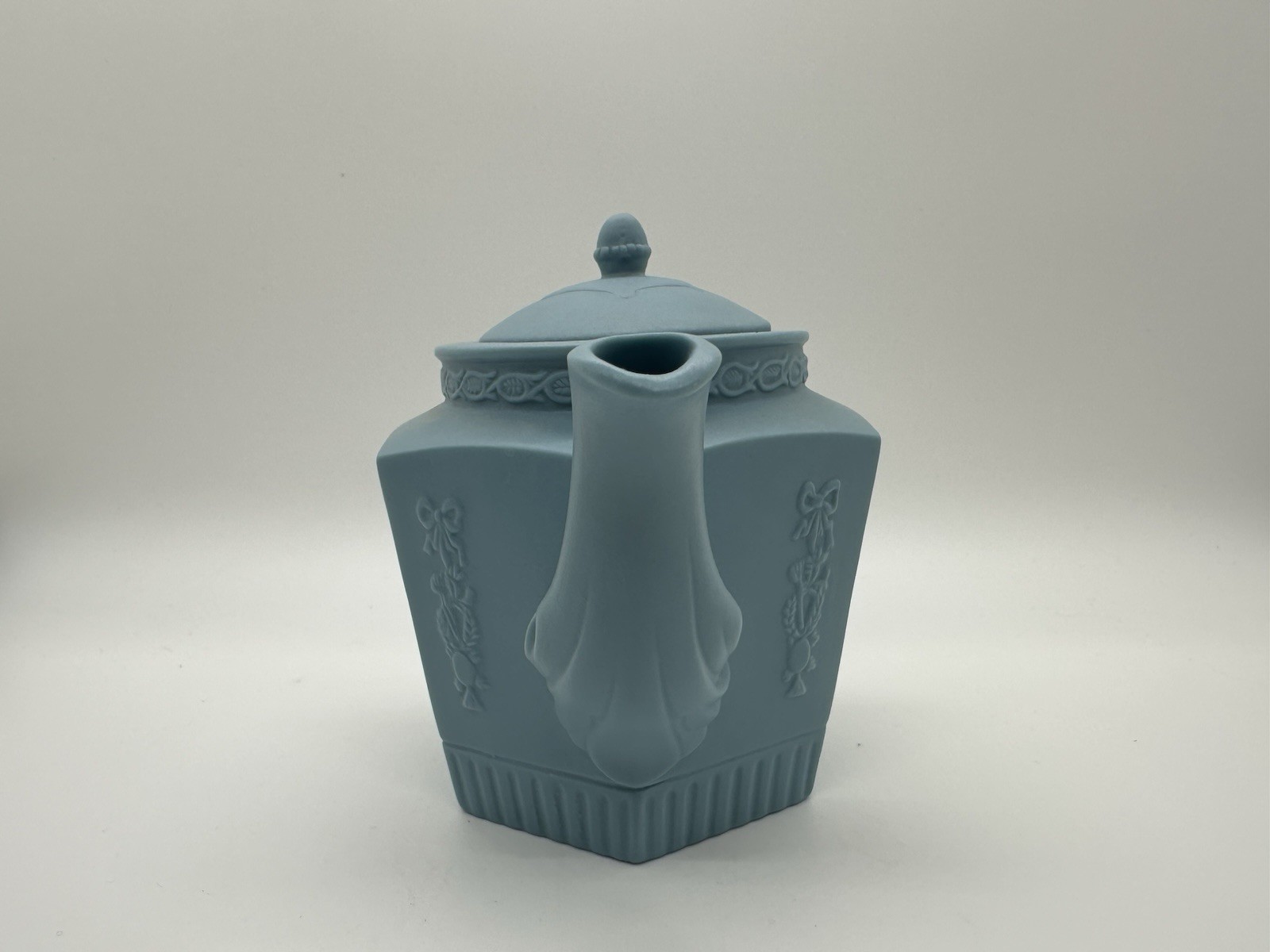 Vintage Powder Baby Blue & White Teapot Neoclassical Cameo Style Ribbon Bow
