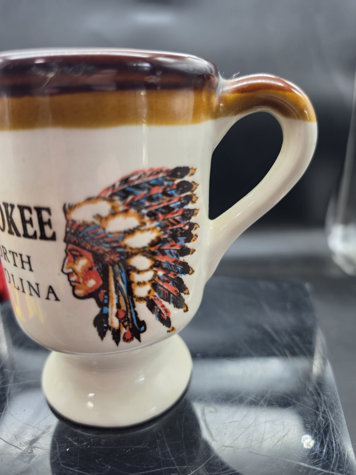 North Carolina Cherokee Souvenir Brown Glaze Coffee Mug 5″ Tall 80s Footed