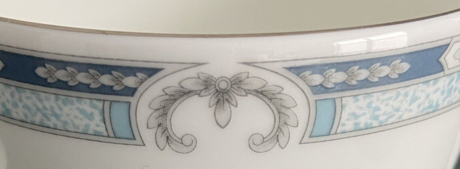 Wedgwood Masefield White & Blue Teacup Set of 2 Platinum Trim England