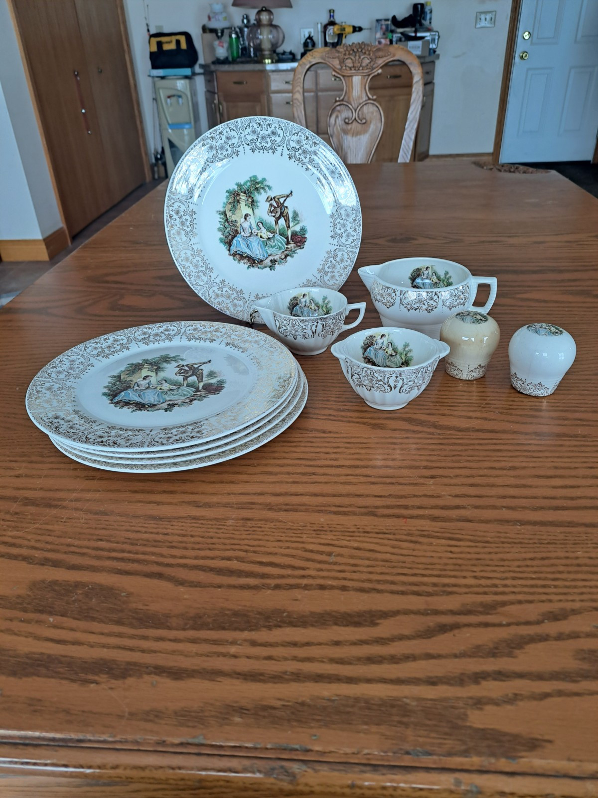 Triumph USA Limoges 22K China Triumph Courting Couples 11 Piece Grouping