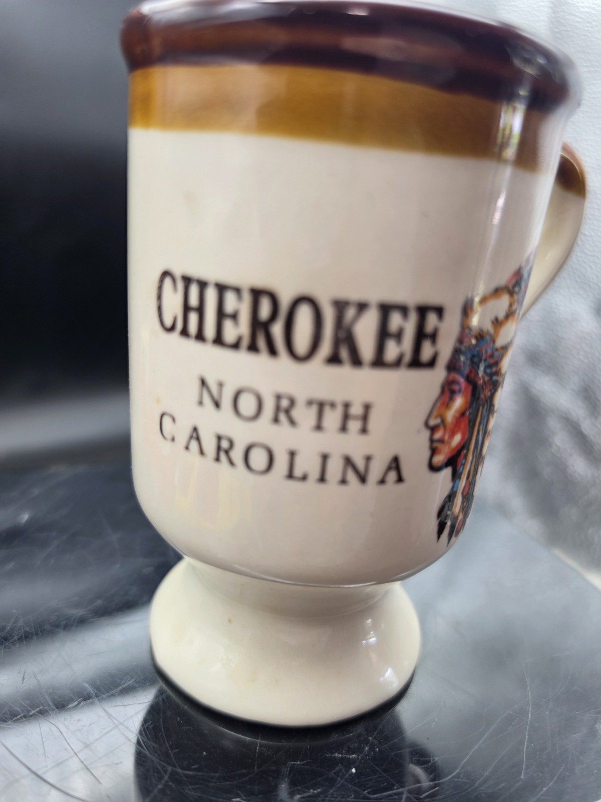 North Carolina Cherokee Souvenir Brown Glaze Coffee Mug 5″ Tall 80s Footed