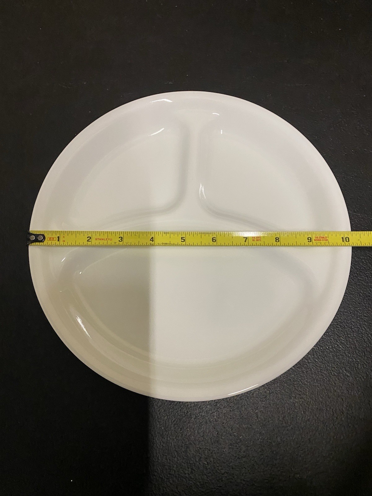 Corelle Vitrelle 10 1/4″ White Divided Dinner Grill Plates Set of 4
