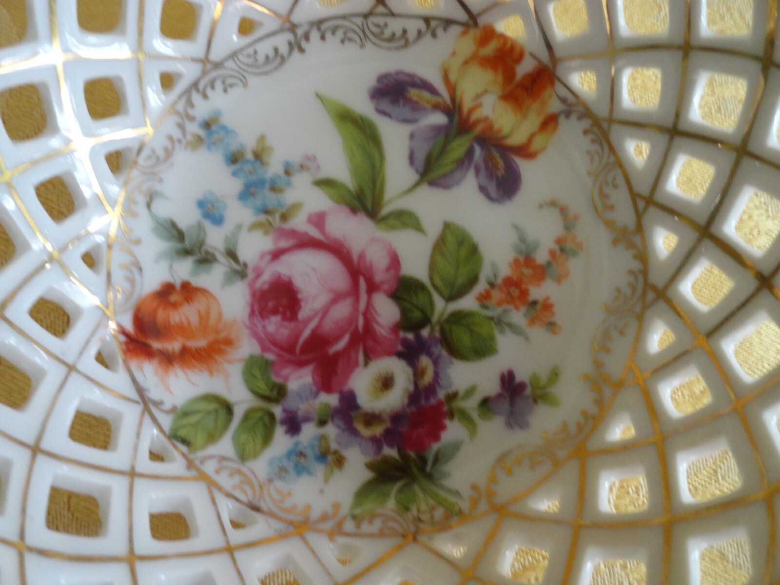 Erdmann Schlegelmilch ES Prussia Porcelain Dresden Flowers Reticulated Dish