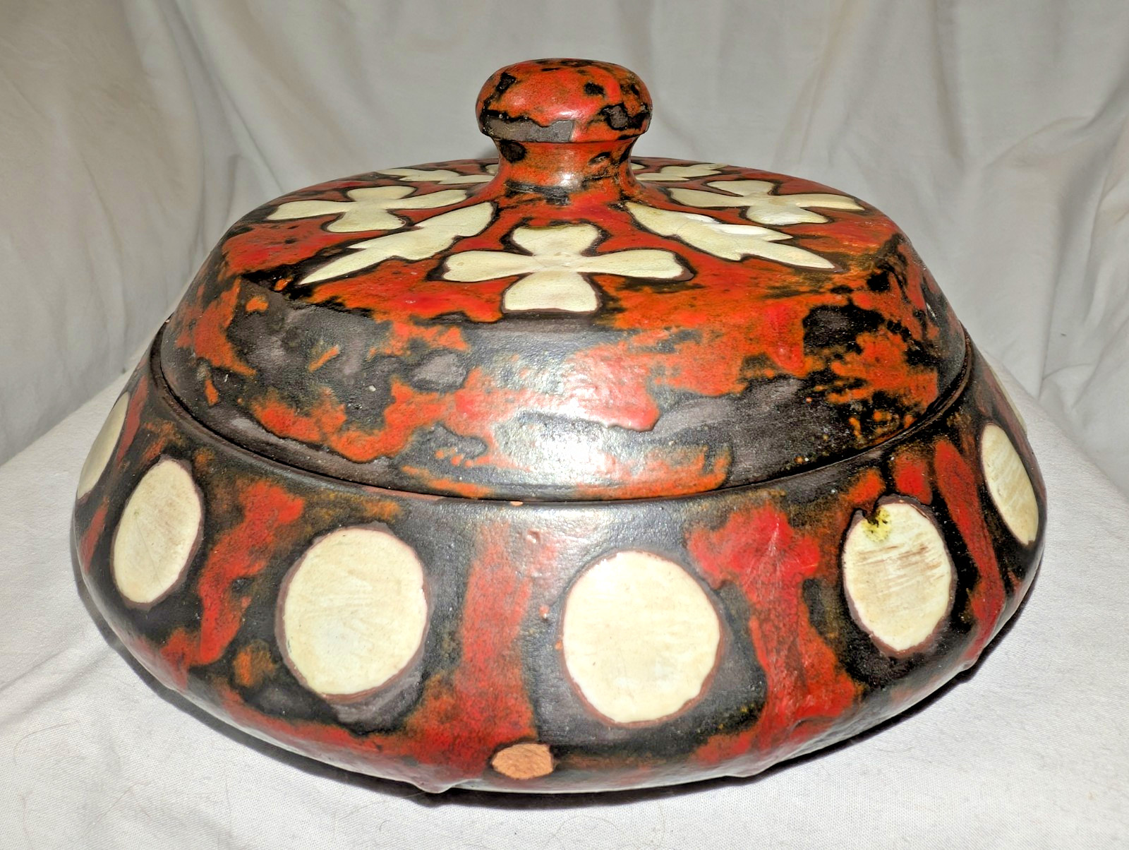 Ceramica Jardim Curitiba Red, White & Black Glazed Pot/Container w/ Lid