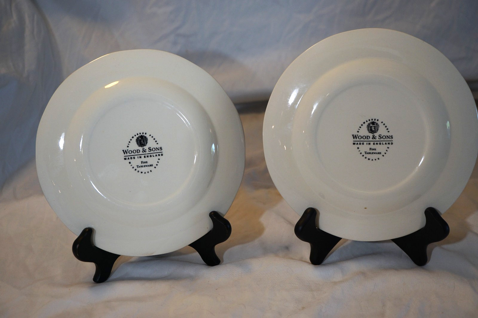 WOOD AND SONS CHINA COLONIAL ROSE BLUE 4 DINNER 11″ & 4 SALAD PLATES 8″ ENGLAND