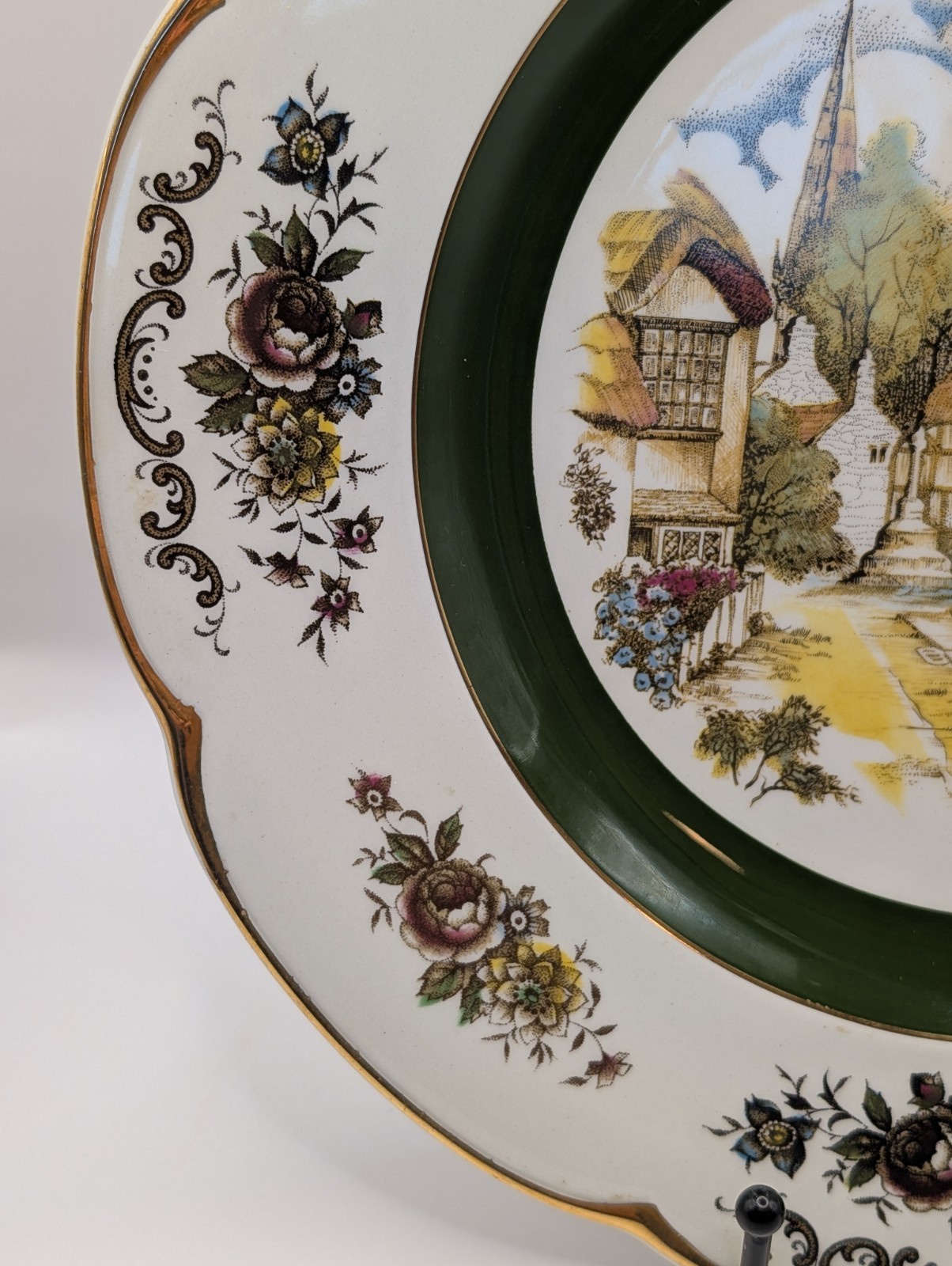 Vtg Set 2 Ascot Service Wall Plates Wood & Sons England Decorative 10″ Hangers