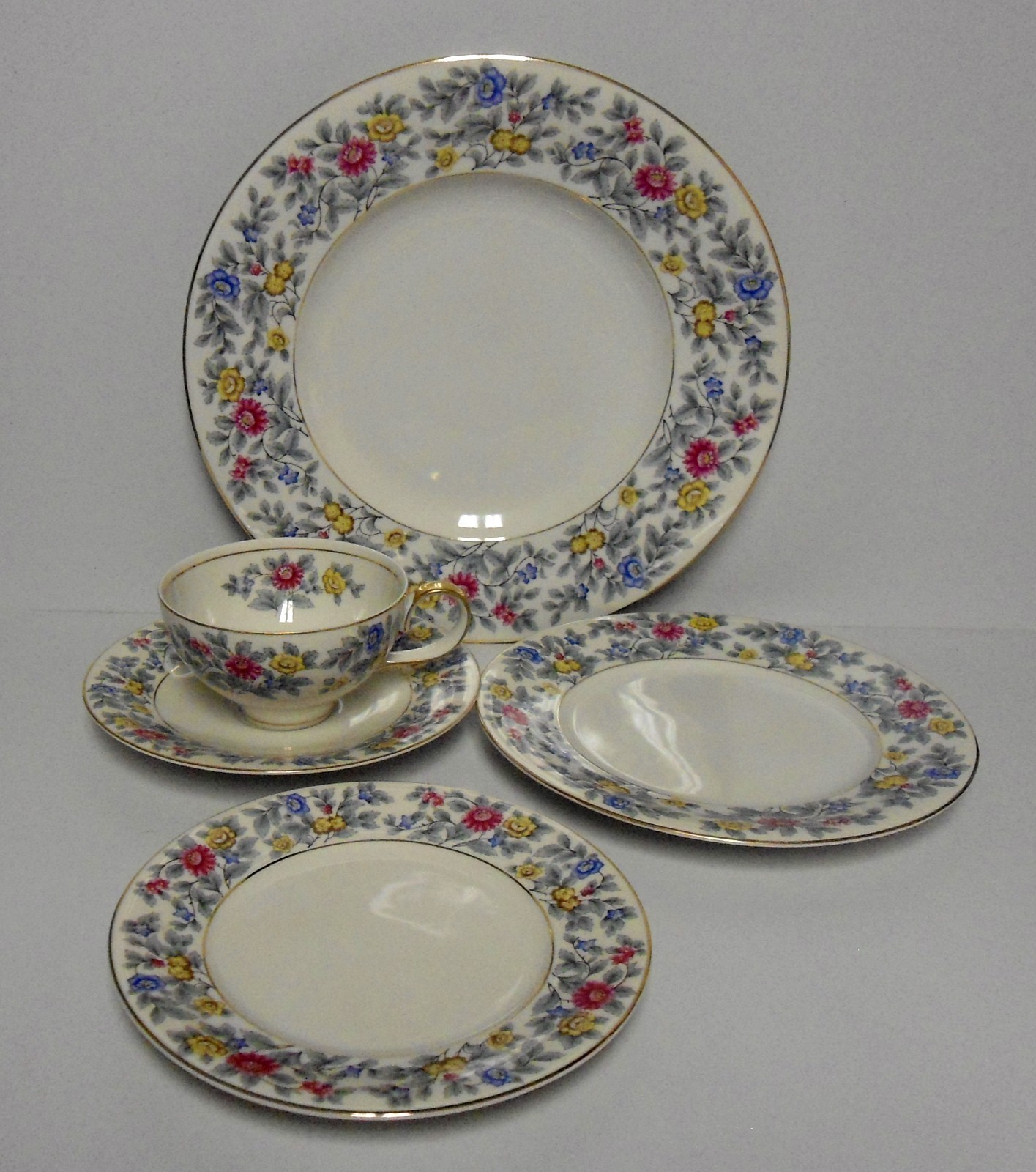 Meito GRAYSON 20 Piece Set FOUR PLACE SETTINGS More Items Here NORLEANS