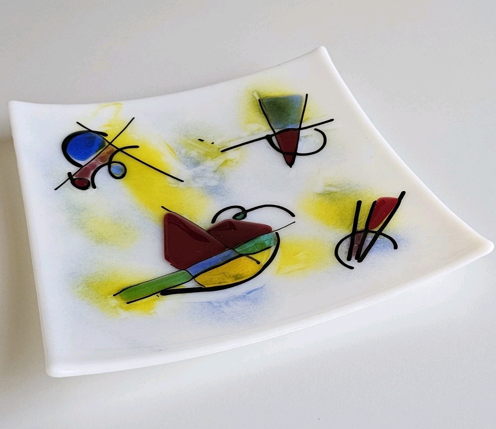 Vintage Fused Glass Abstract Art Plate – Kandinsky Style – MCM 9″ Square White
