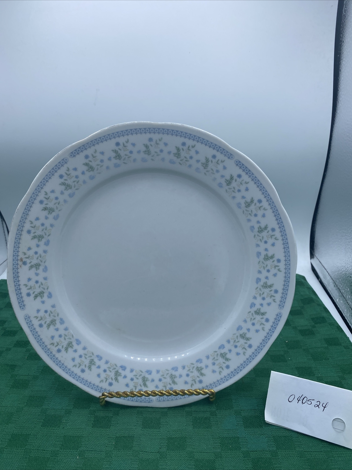 GUC-China-Blue/Green Bluebell Pattern 10” Dinner Plate