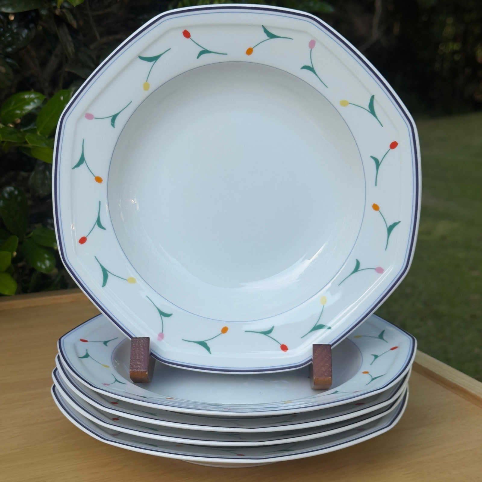 Christopher Stuart – Sundance Fine China – 5 Dinner Plates & 2 Bread Plates