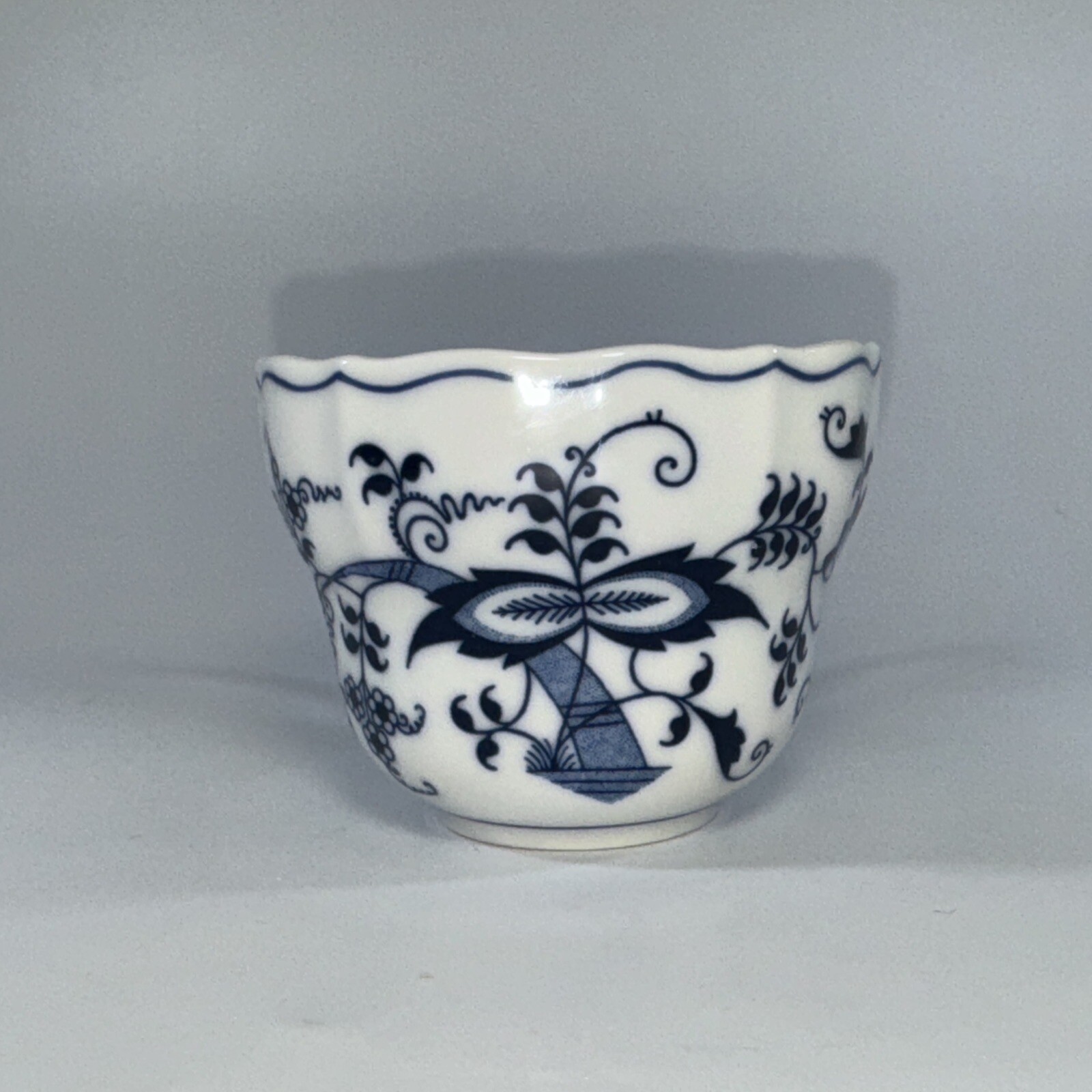 Scalloped Edge Blue Danube Cup