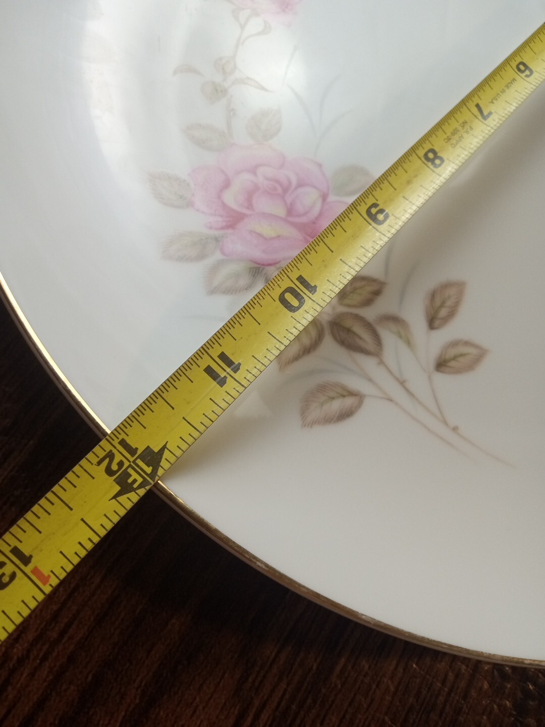 Fine China Rose Spray Roses Pattern 12″ Round Serving Platter Japan