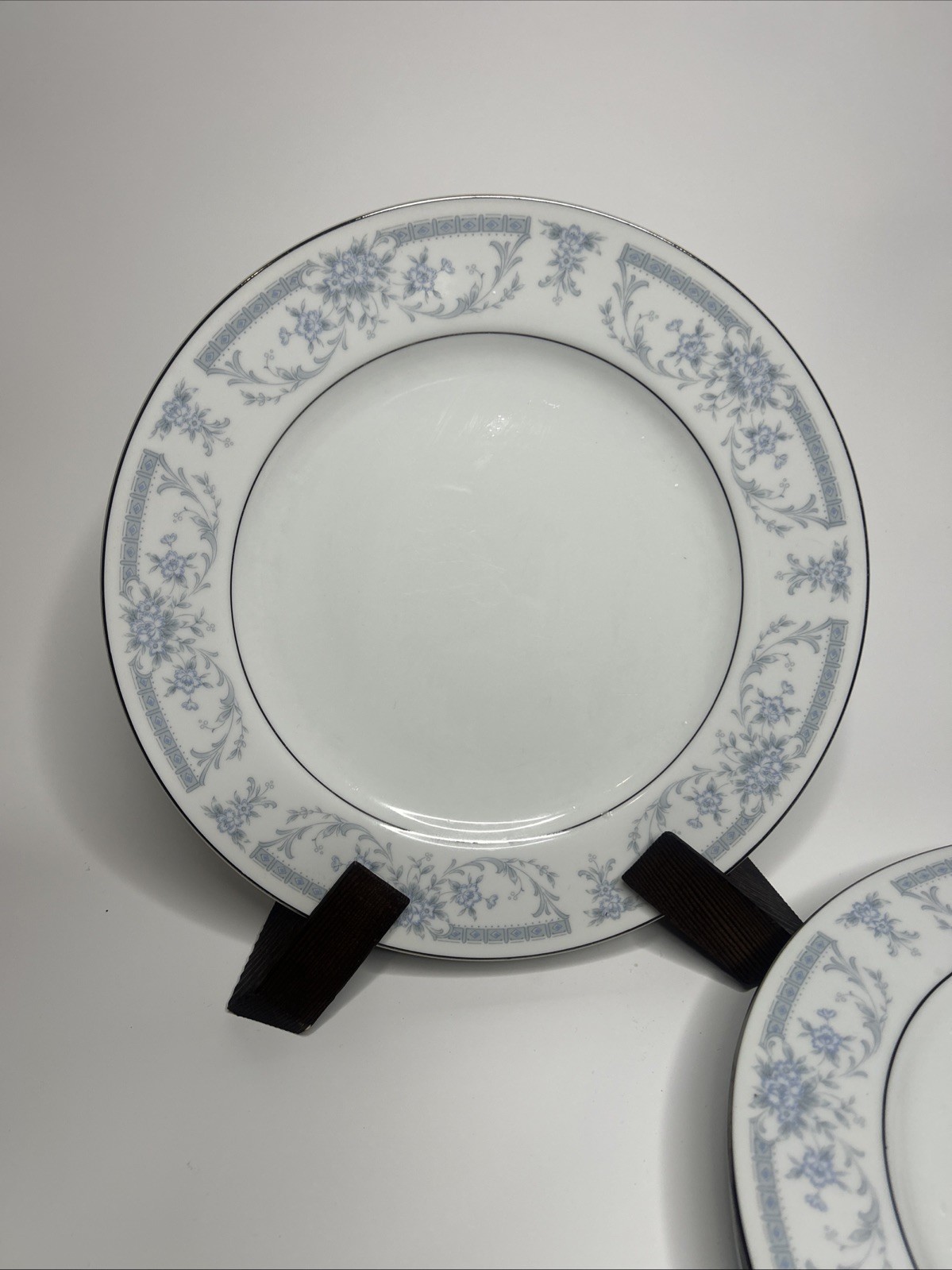 Sheffield Blue Whisper Dinner Plates Set of 4