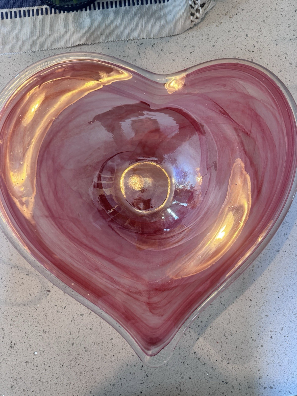 Large 16” Hand Blown Pink/Red Swirl Heart Art Glass Bowl Murano Style Centerpiec
