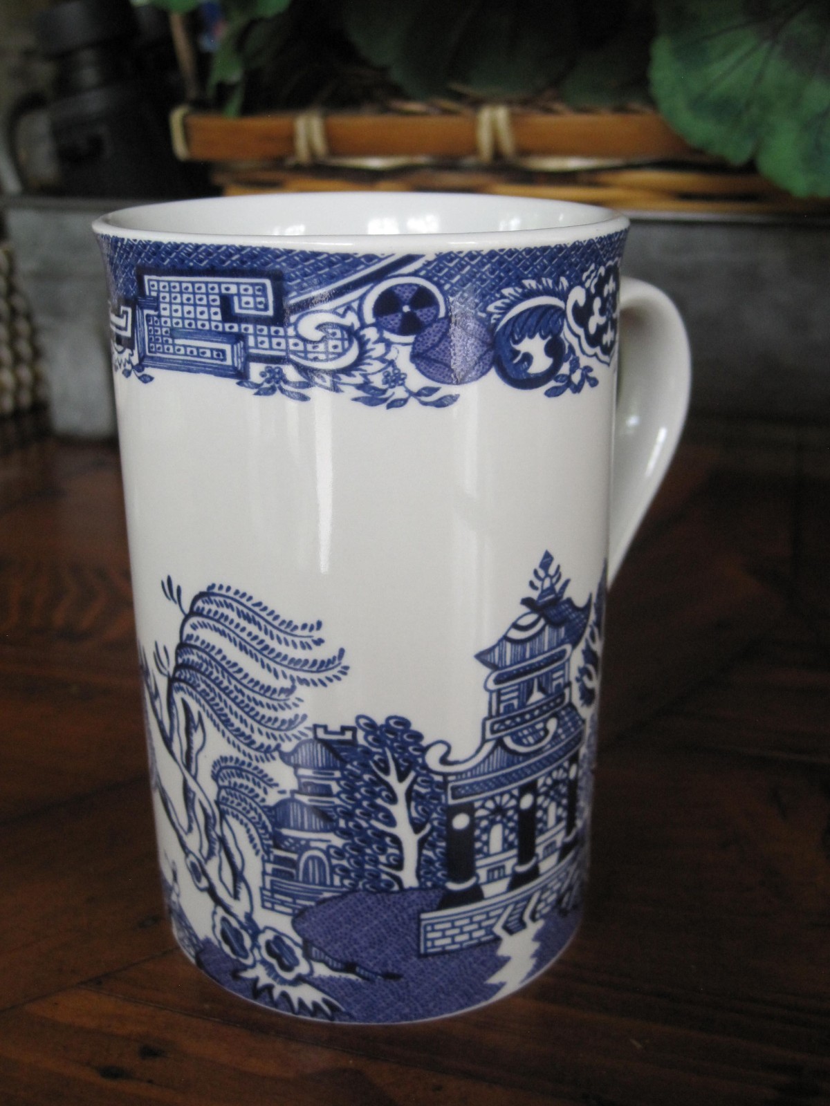 Blue Willow Blue & White Royal Cuthbertson Mug Cup 4.5 x 3 inches EXCELLENT