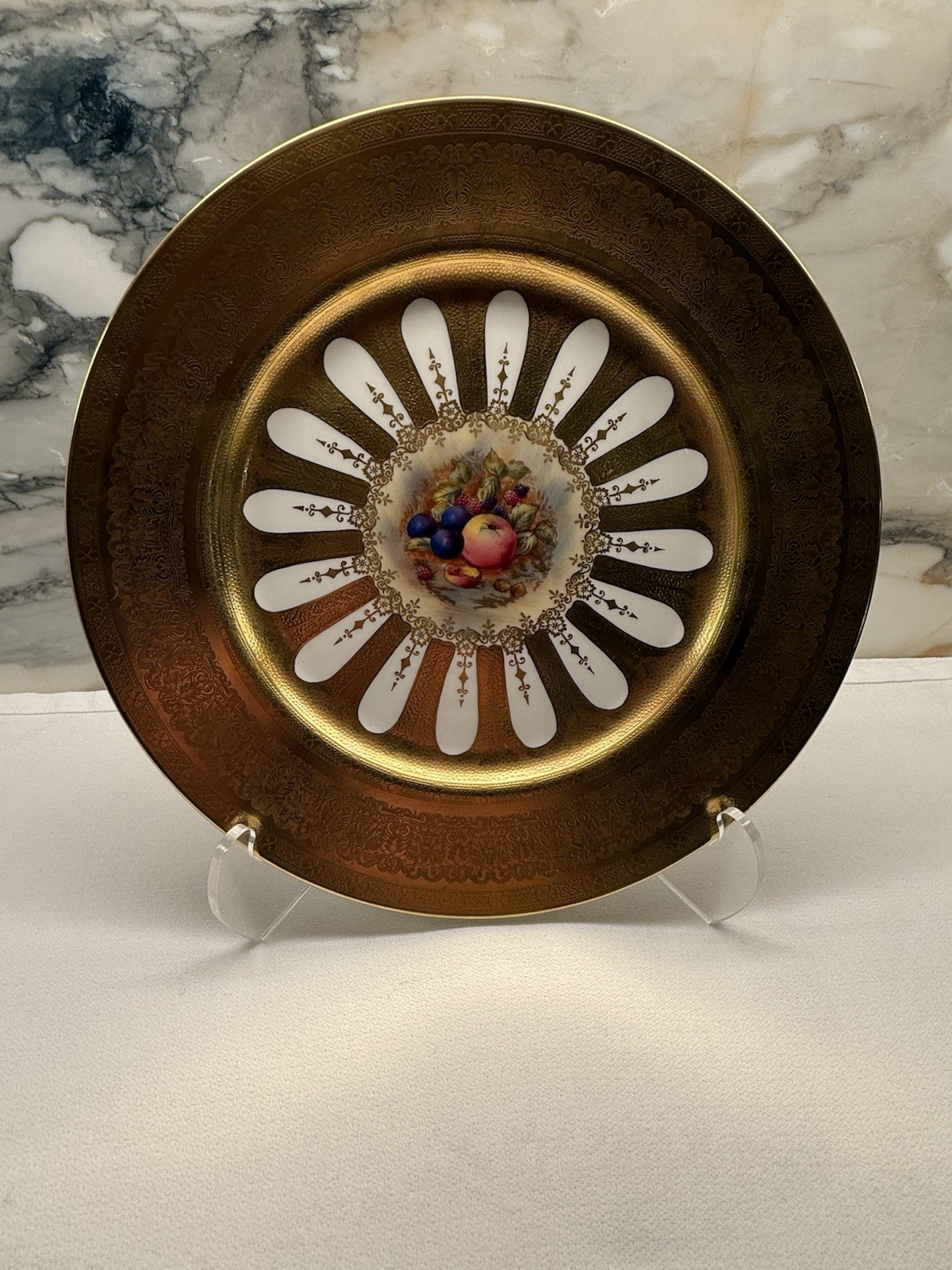 Vintage Aynsley Orchard Gold Bone China Dinner Plate Gold Encrusted 10.25″