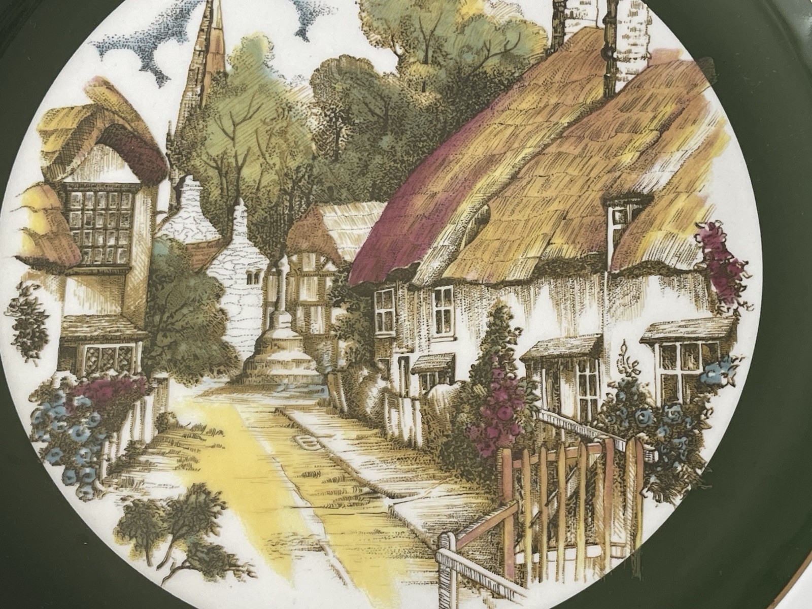 Vintage Ascot Wood & Sons English Village Wall Plates Green Rim Set of 2